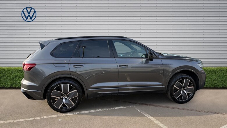 Volkswagen Touareg 3.0 V6 TDI 4Motion 286 Black Edition 5dr Tip Auto Diesel Estate